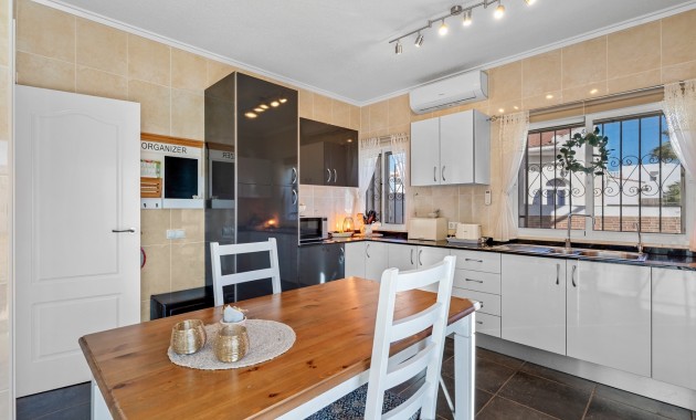 Herverkoop - Detached Villa -
Ciudad Quesada - Doña Pepa