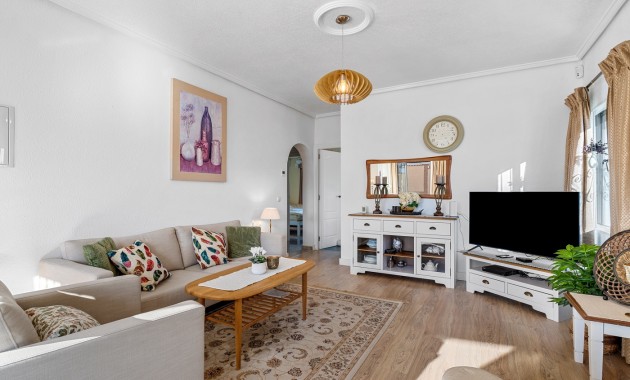 Herverkoop - Detached Villa -
Ciudad Quesada - Doña Pepa