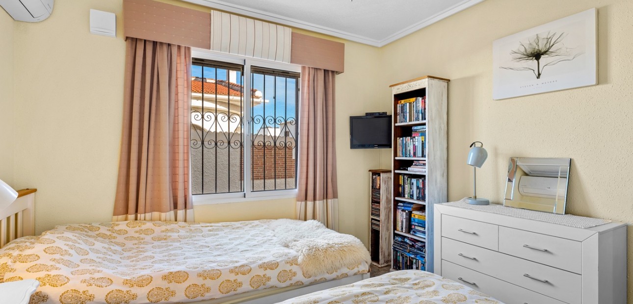 Herverkoop - Detached Villa -
Ciudad Quesada - Doña Pepa