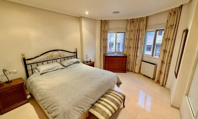 Sale - Villa -
Benferri