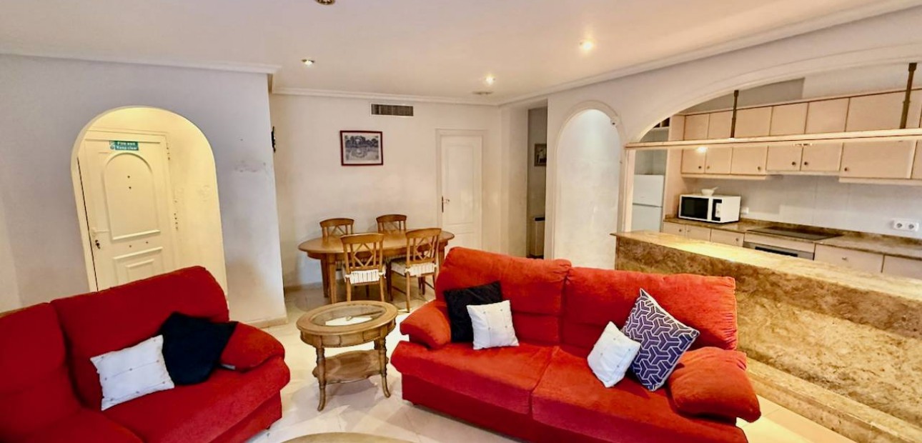 Sale - Villa -
Benferri