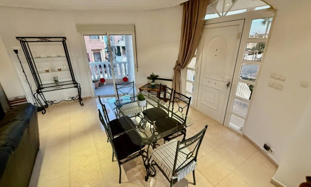 Sale - Villa -
Benferri