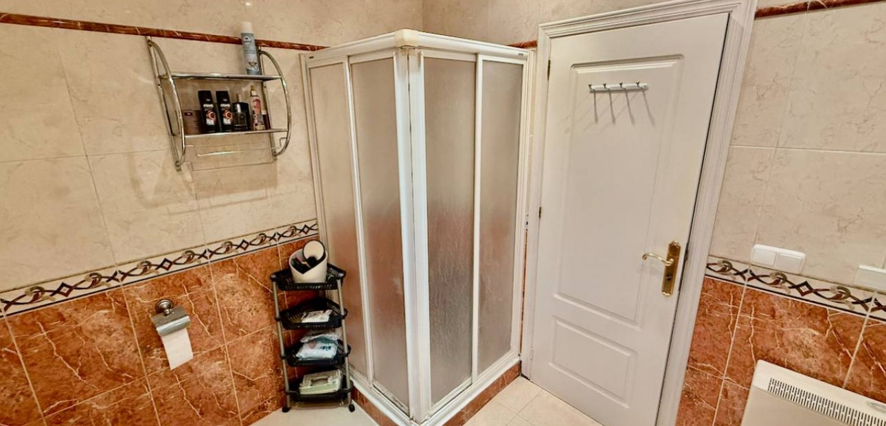 Sale - Villa -
Benferri