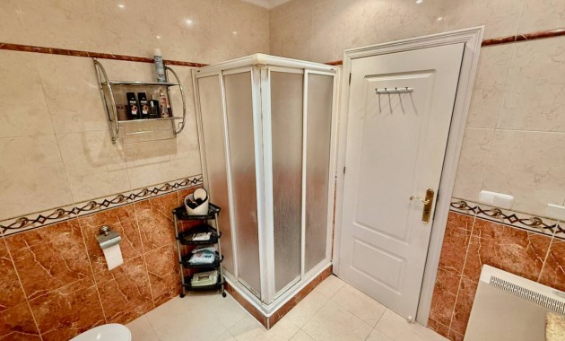 Sale - Villa -
Benferri