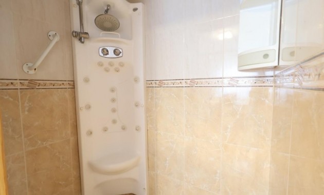 Herverkoop - Terraced house -
Torrevieja - El limonar