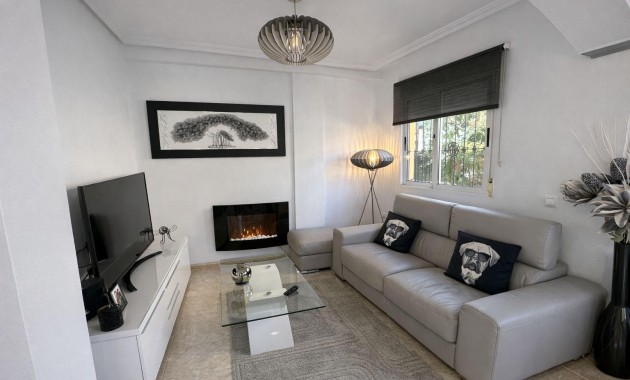 Herverkoop - Terraced house -
Torrevieja - La Siesta - El Salado - Torreta