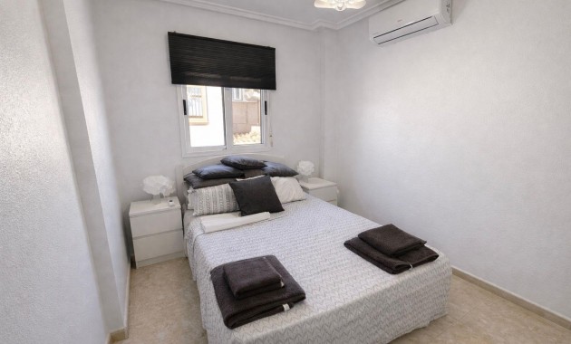 Herverkoop - Terraced house -
Torrevieja - La Siesta - El Salado - Torreta