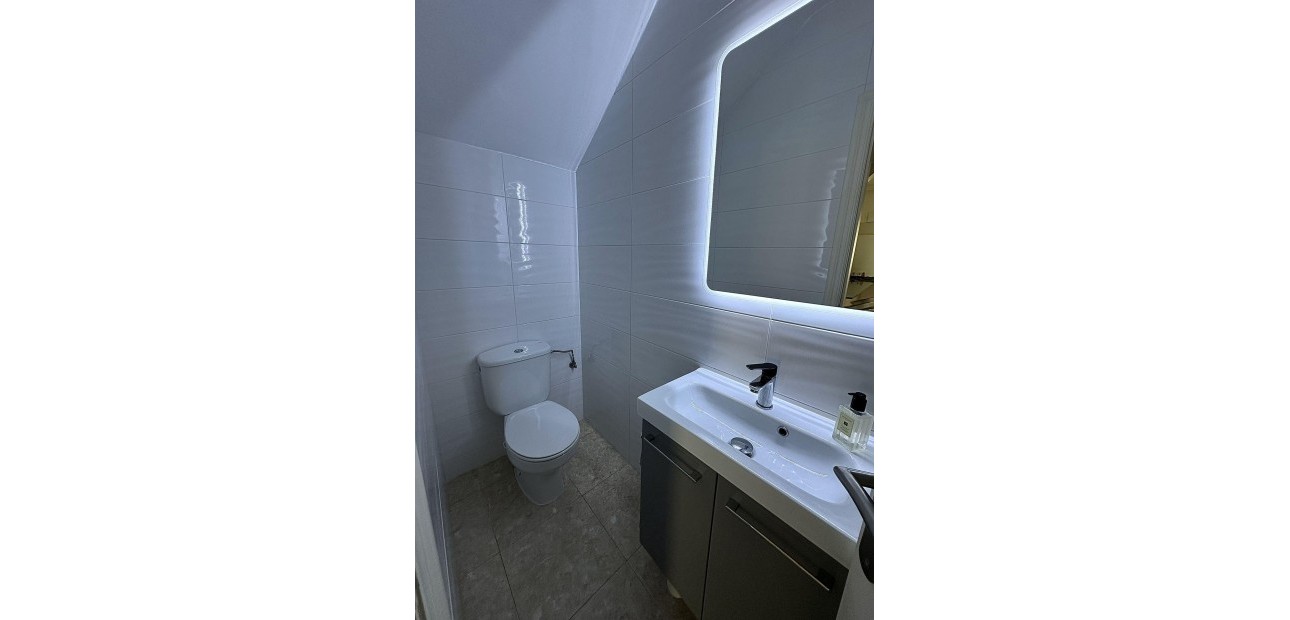 Herverkoop - Terraced house -
Torrevieja - La Siesta - El Salado - Torreta