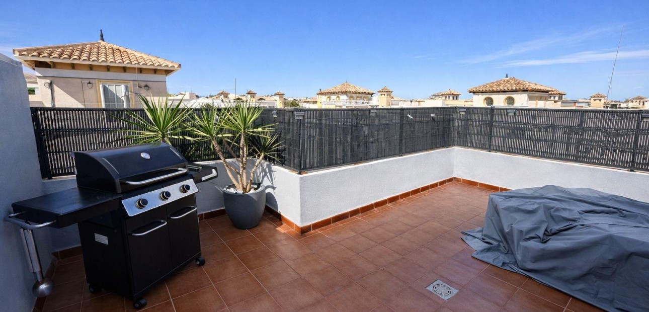 Herverkoop - Terraced house -
Torrevieja - La Siesta - El Salado - Torreta