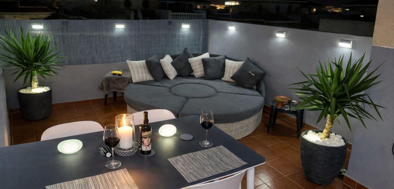 Herverkoop - Terraced house -
Torrevieja - La Siesta - El Salado - Torreta