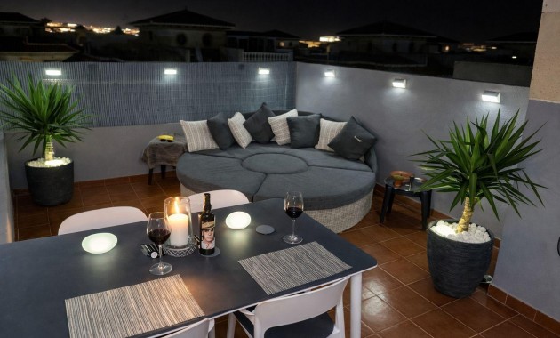 Herverkoop - Terraced house -
Torrevieja - La Siesta - El Salado - Torreta