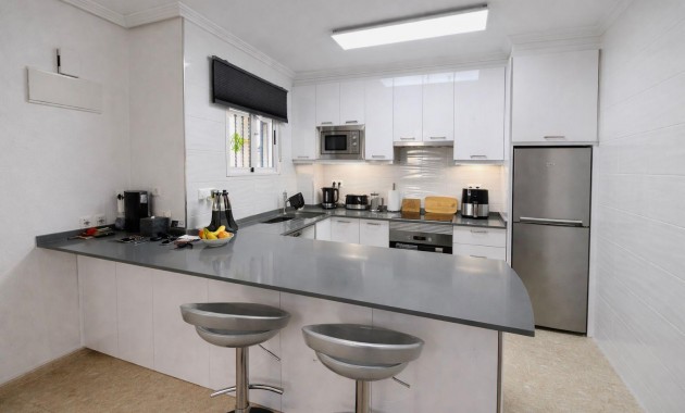 Herverkoop - Terraced house -
Torrevieja - La Siesta - El Salado - Torreta