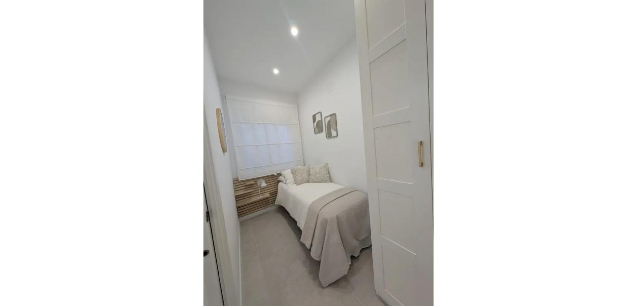 Venta - Bungalow -
Torrevieja - La Siesta - El Salado - Torreta