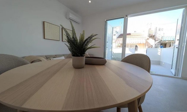 Venta - Bungalow -
Torrevieja - La Siesta - El Salado - Torreta