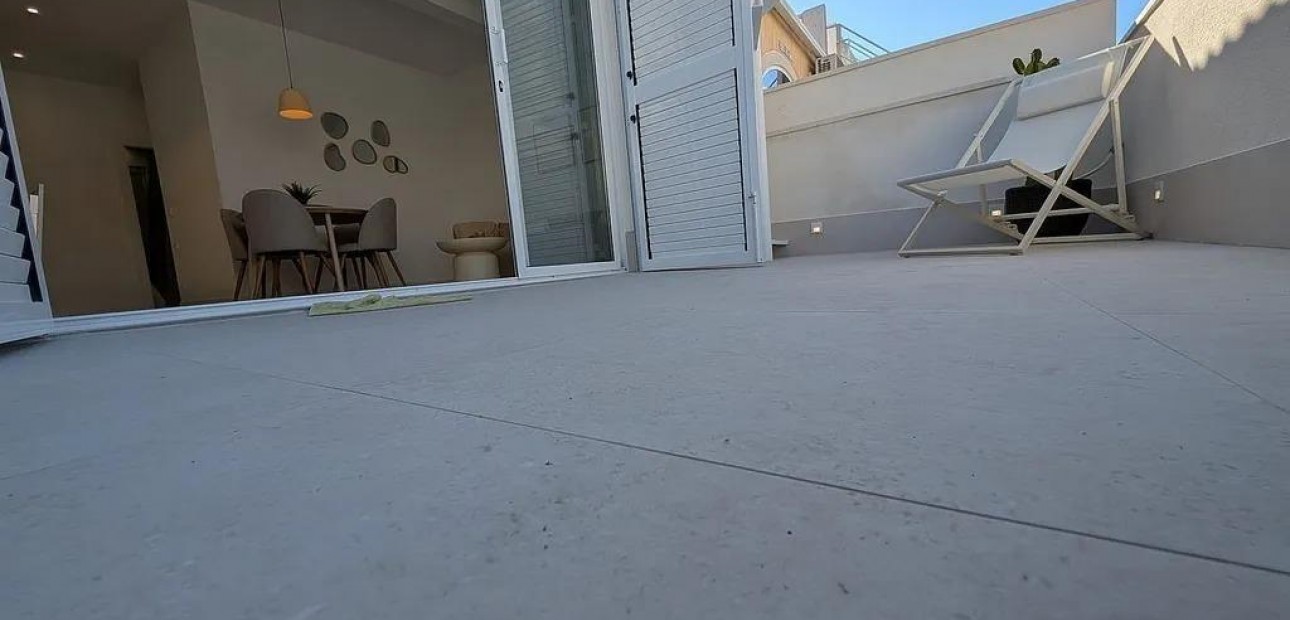 Venta - Bungalow -
Torrevieja - La Siesta - El Salado - Torreta