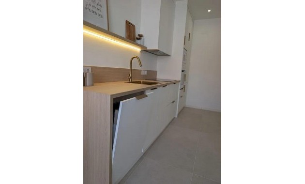 Venta - Bungalow -
Torrevieja - La Siesta - El Salado - Torreta