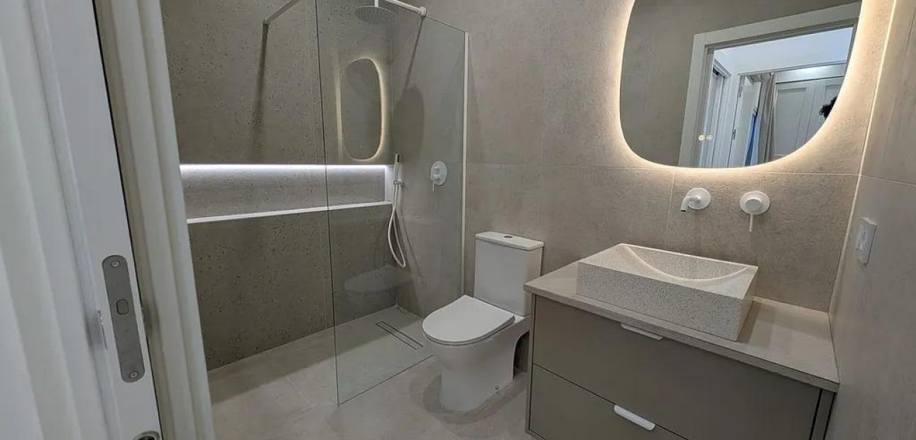 Venta - Bungalow -
Torrevieja - La Siesta - El Salado - Torreta