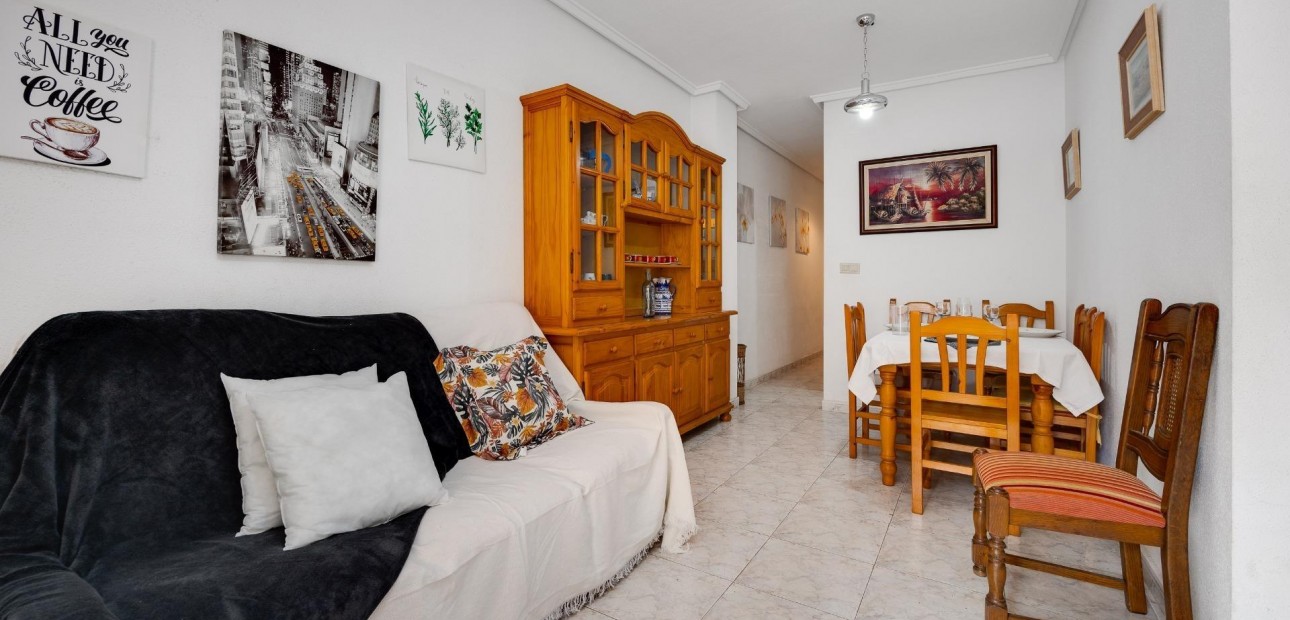 Sale - Apartment / flat -
Torrevieja - Estacion de autobuses