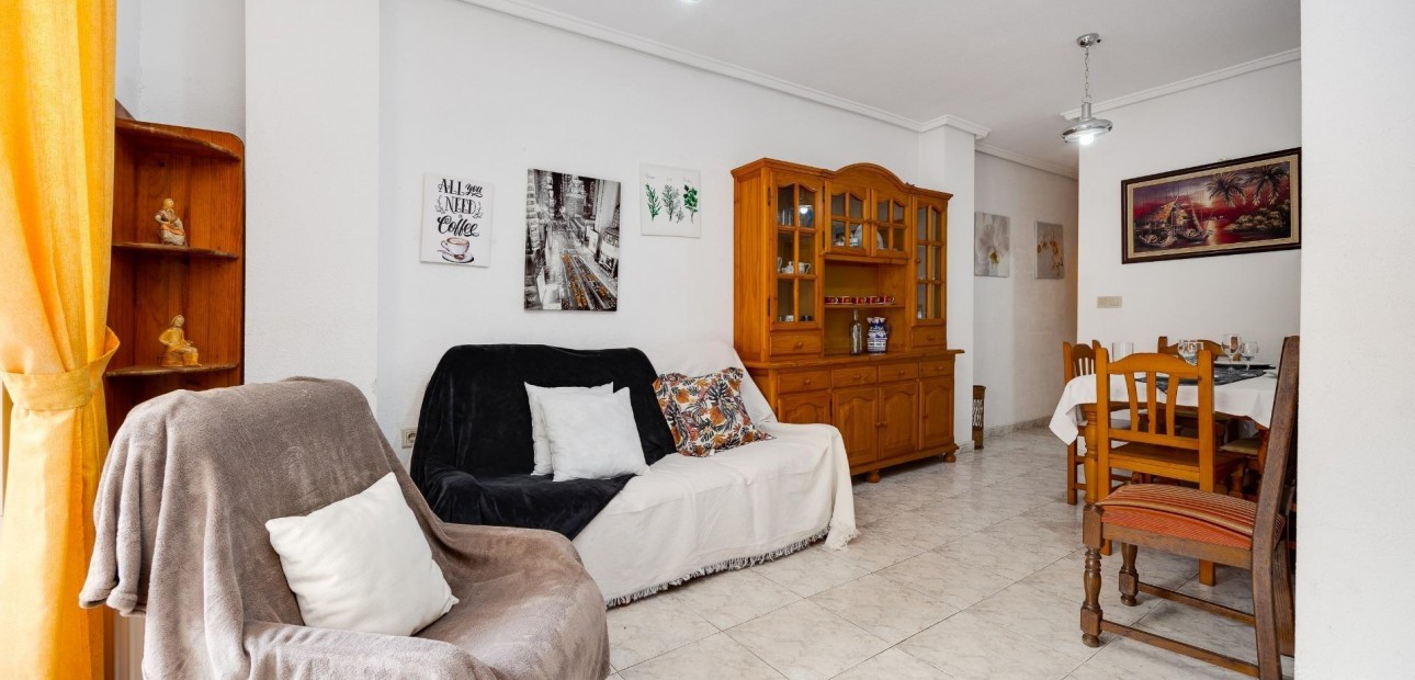 Sale - Apartment / flat -
Torrevieja - Estacion de autobuses