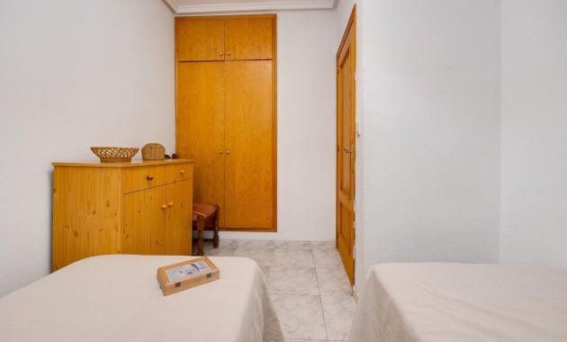 Sale - Apartment / flat -
Torrevieja - Estacion de autobuses