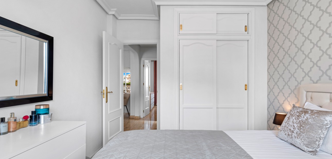 Sale - Apartment / flat -
Orihuela Costa - Lomas de Cabo Roig