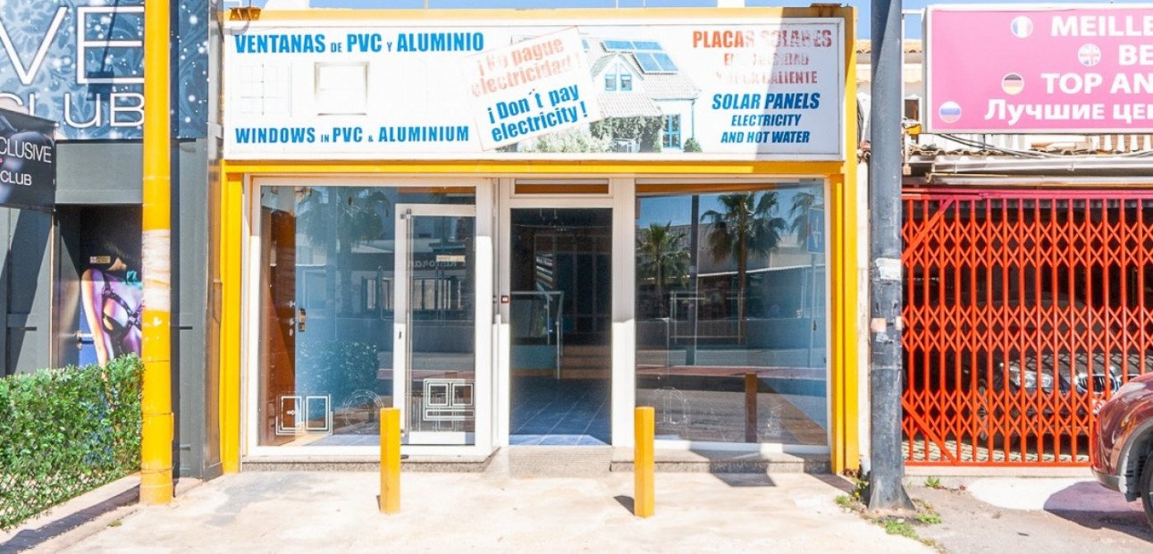 Herverkoop - Commercial Unit -
Orihuela Costa - La Regia