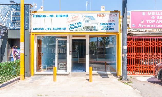 Herverkoop - Commercial Unit -
Orihuela Costa - La Regia