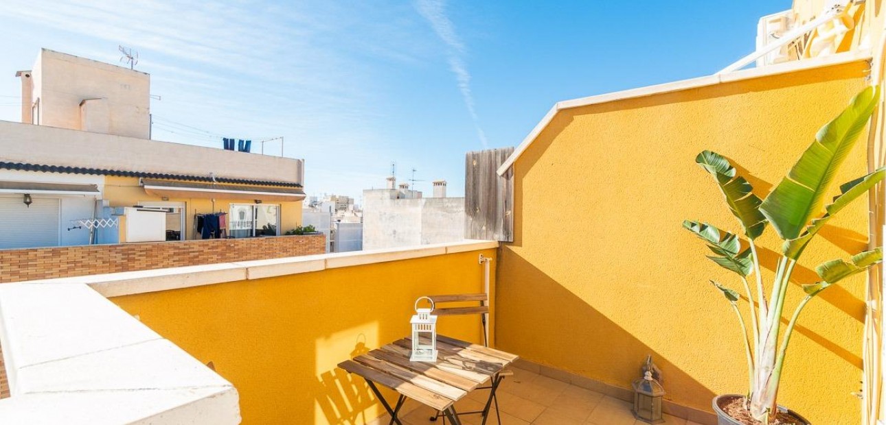 Sale - Penthouse -
Torrevieja - Centro
