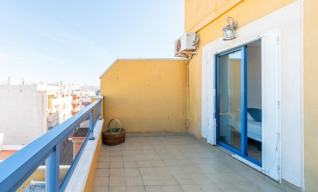 Sale - Penthouse -
Torrevieja - Centro
