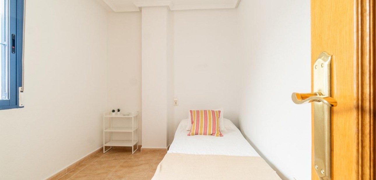 Sale - Penthouse -
Torrevieja - Centro