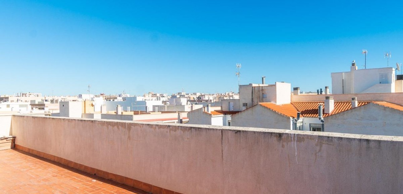 Sale - Penthouse -
Torrevieja - Centro