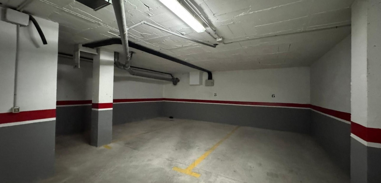 Sale - Garage -
Torrevieja - torrevieja