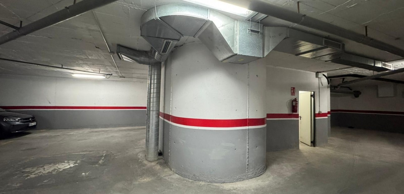 Sale - Garage -
Torrevieja - torrevieja