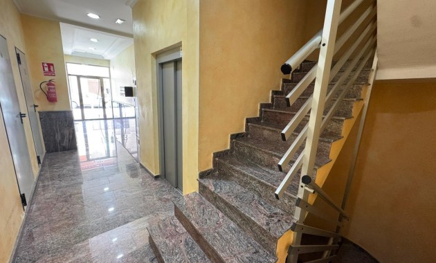 Sale - Garage -
Torrevieja - torrevieja