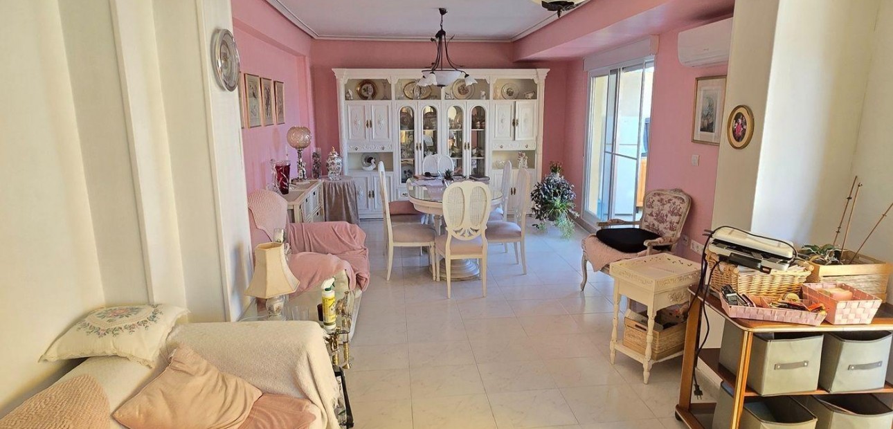 Sale - Apartment / flat -
Torrevieja - torrevieja