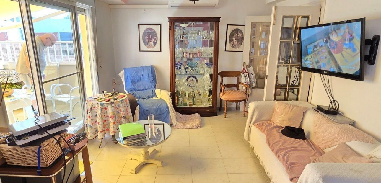 Sale - Apartment / flat -
Torrevieja - torrevieja