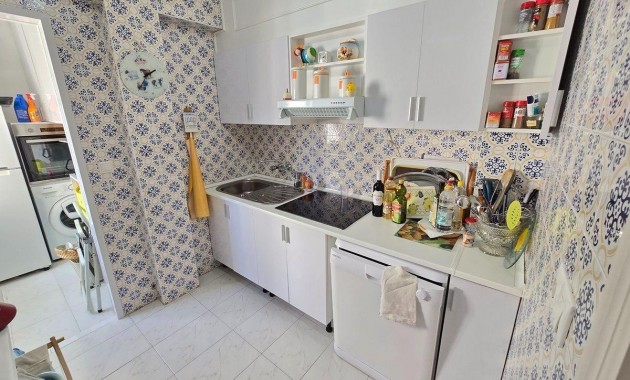 Sale - Apartment / flat -
Torrevieja - torrevieja