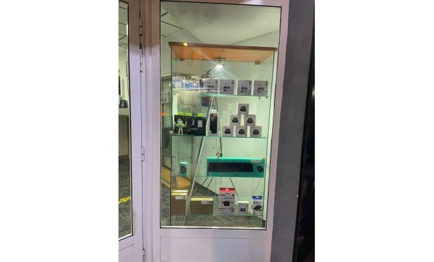 Verhuur - Commercial Unit -
Torrevieja - Centro