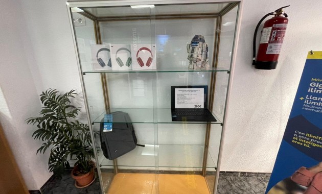 Verhuur - Commercial Unit -
Torrevieja - Centro