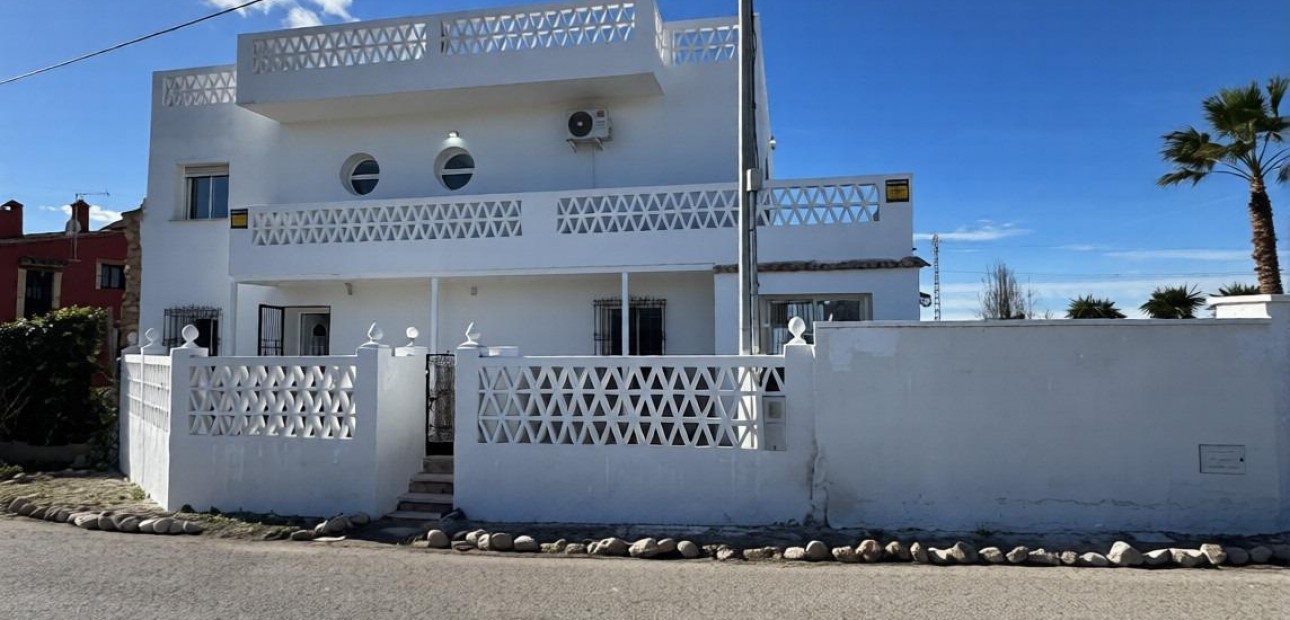 Venta - Villa -
Cox - Comunidad valenciana