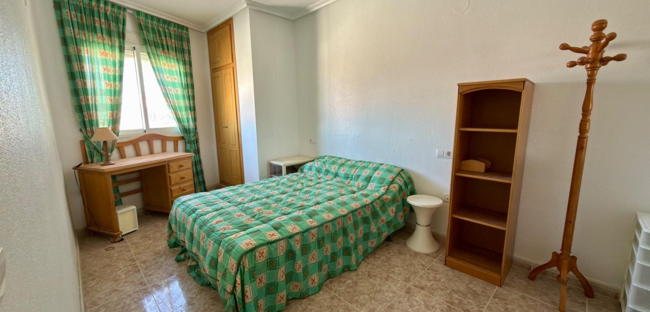 Venta - Apartamento / piso -
Torrevieja - Playa de los Locos