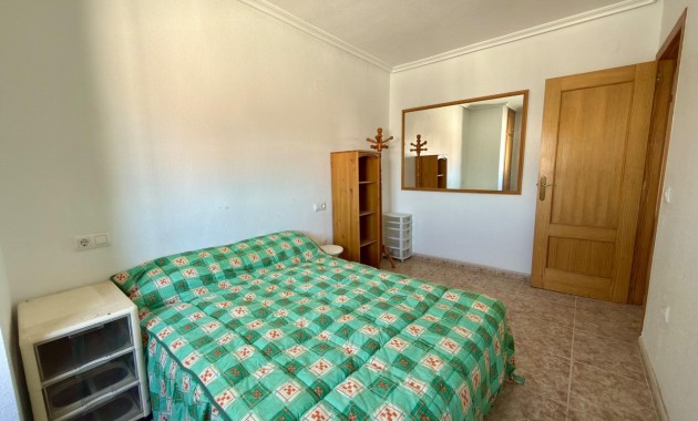 Venta - Apartamento / piso -
Torrevieja - Playa de los Locos