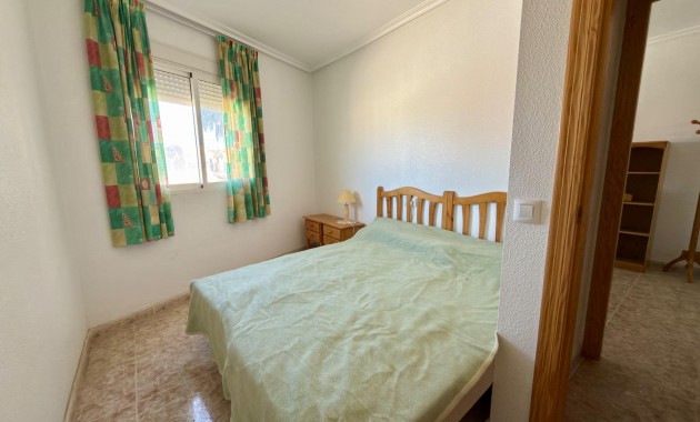 Venta - Apartamento / piso -
Torrevieja - Playa de los Locos