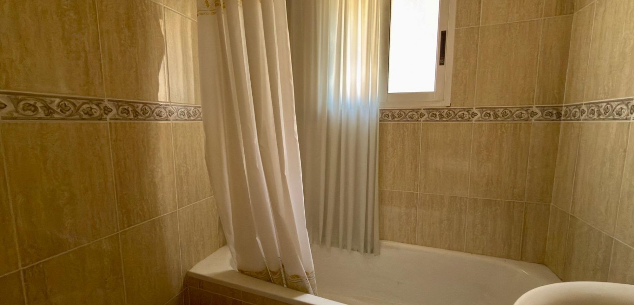 Venta - Apartamento / piso -
Torrevieja - Playa de los Locos