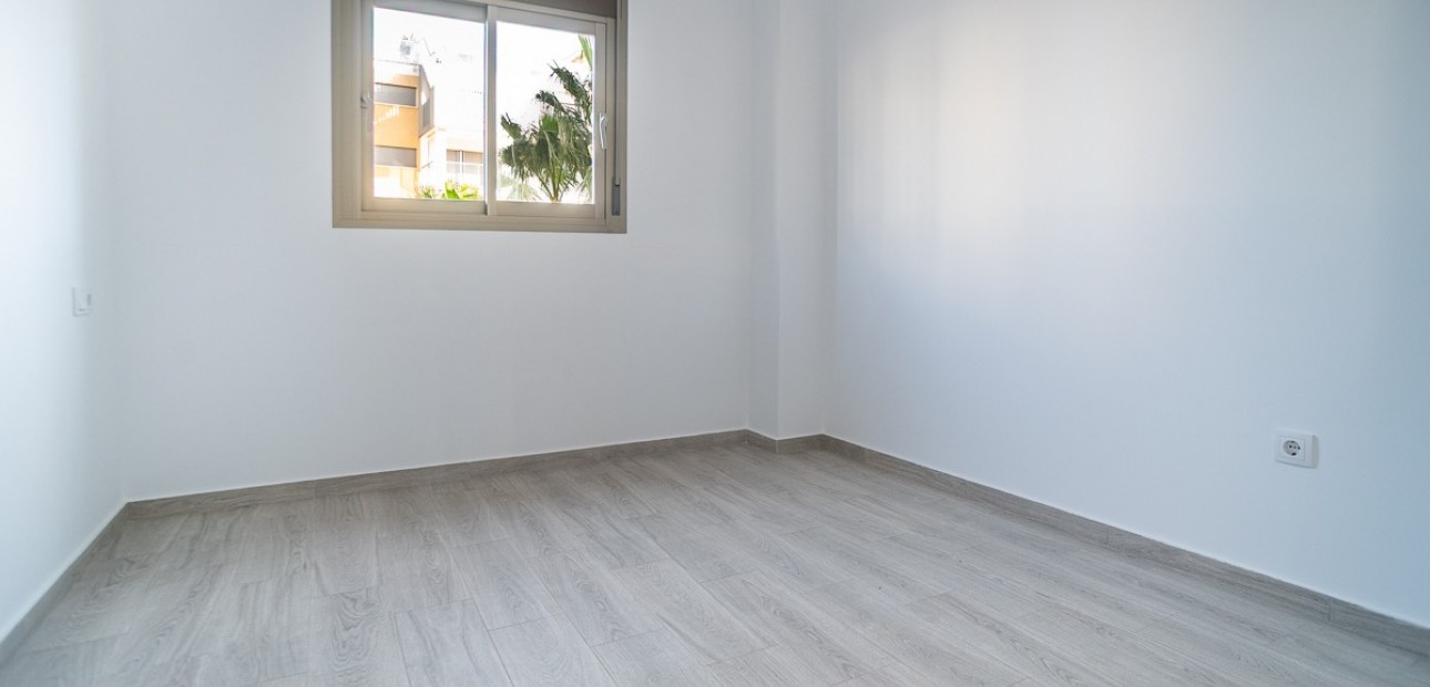 Sale - Apartment / flat -
Orihuela Costa - Los Dolses