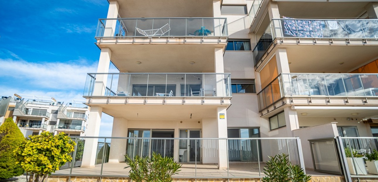 Sale - Apartment / flat -
Orihuela Costa - Los Dolses