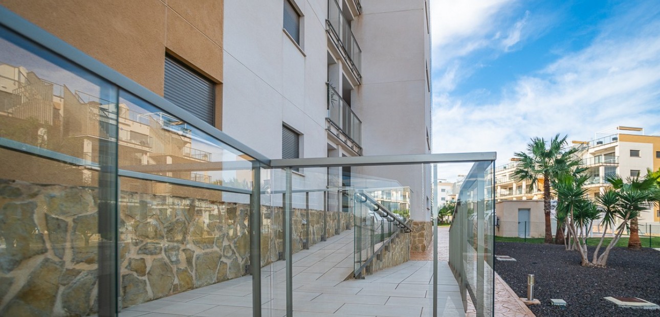 Sale - Apartment / flat -
Orihuela Costa - Los Dolses