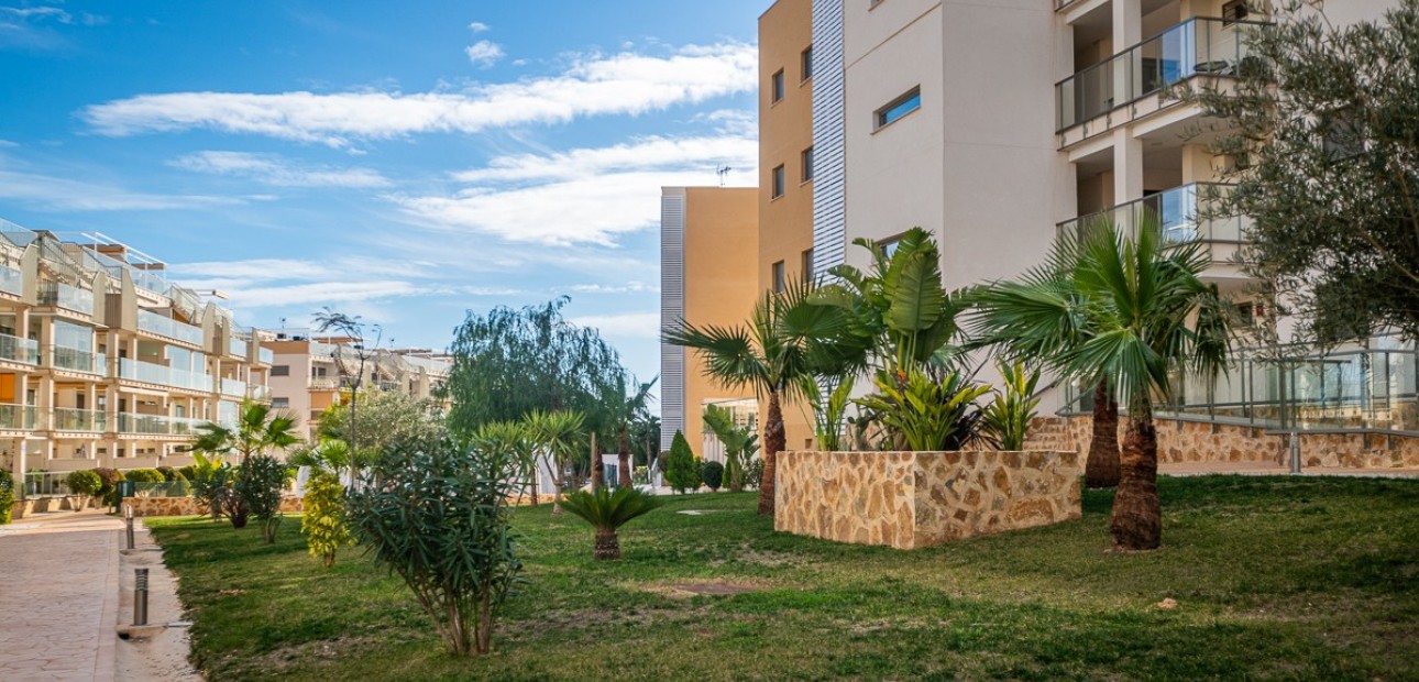 Sale - Apartment / flat -
Orihuela Costa - Los Dolses