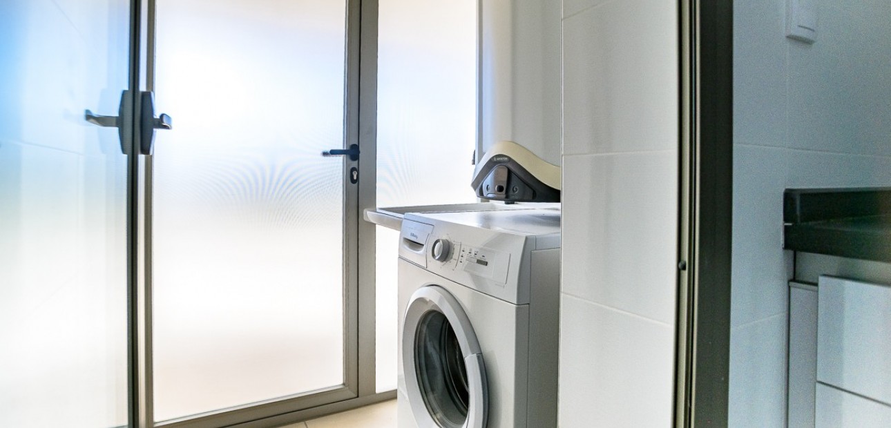 Sale - Apartment / flat -
Orihuela Costa - Los Dolses