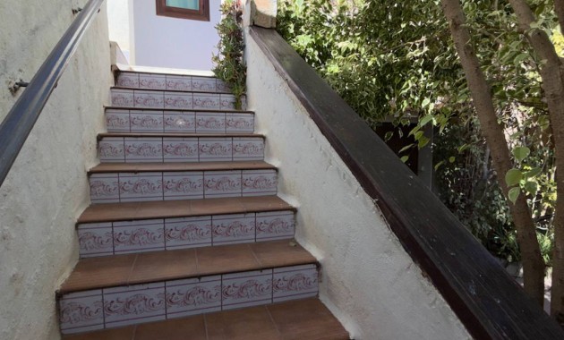 Venta - Finca / Country Property -
Rojales